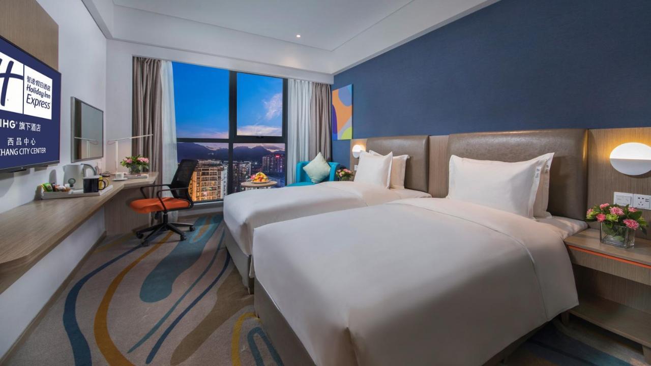 Holiday Inn Express - Xichang City Center By Ihg Quarto foto